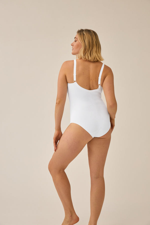 Naturana Minimizer Soft-Body mit Glanzband - Weiss Nur noch ein Tag übrig