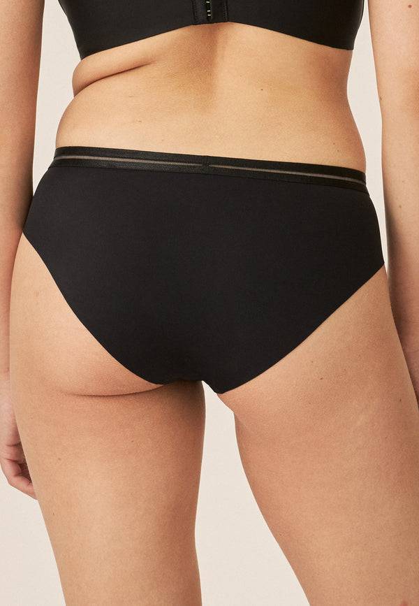 Naturana Clean Cut Slip mit Mesh-Details - Schwarz Clearance-Verkauf