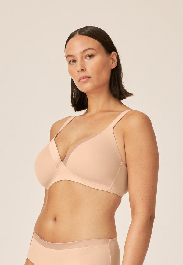 Naturana Bügelloser BH mit Schale und Glanzband - Light Beige Sonderangebot der Fabrik