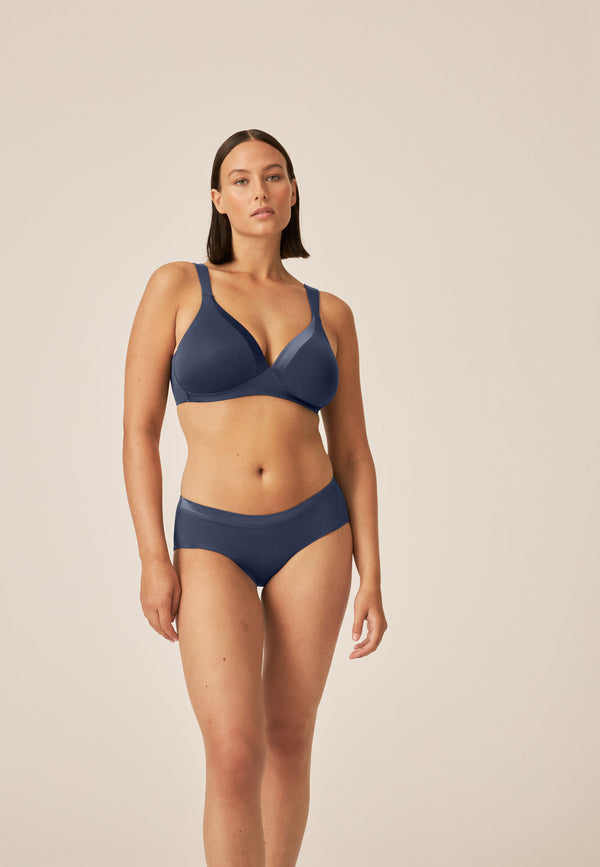 Naturana Bügelloser BH mit Schale und Glanzband - Navy Vierteljährliche Förderung