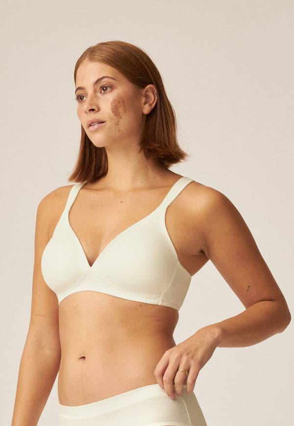 Naturana Bügelloser BH mit Schale und Glanzband - Ecru Discount Store für neue Produkte