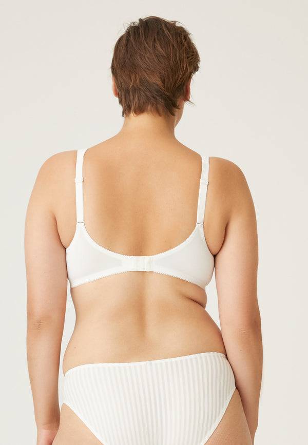 Naturana Soft-BH mit Schale und Entlastungsträgern - Champagner 50% Rabatt für begrenzte Zeit