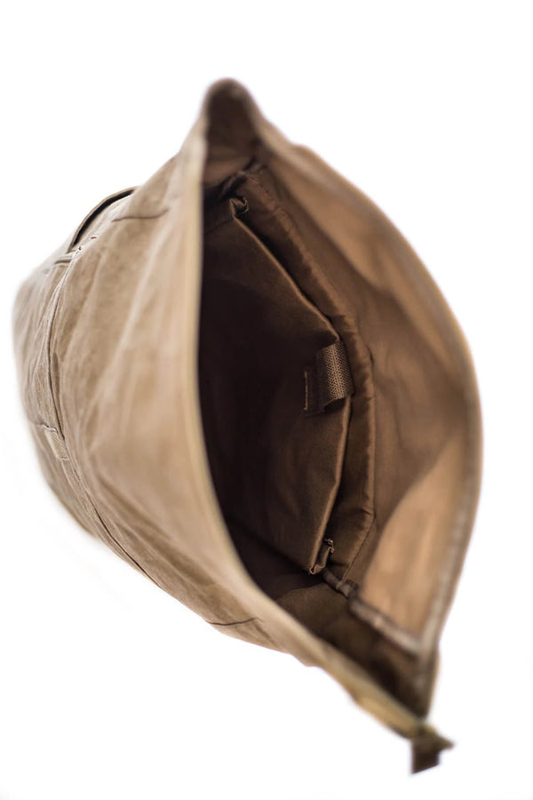 Papero PAPERO Rucksack YETI 28 L aus waschbarem Kraft Papier leicht, reißfest und wasserfest nachhaltig Lagerräumung