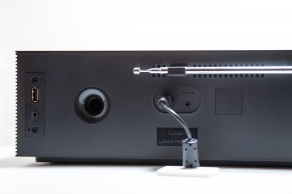 Soundmaster Stereo Musikcenter mit WLAN-Internet/DAB+/UKW-Radio, CD/MP3, USB, Bluetooth®, APP-Steuerung im Angebot